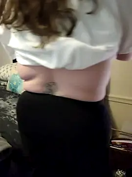 Snapshot of velvetta_ chatting on 12, 3, 2025 velvetta online show from 12, 3, 2025