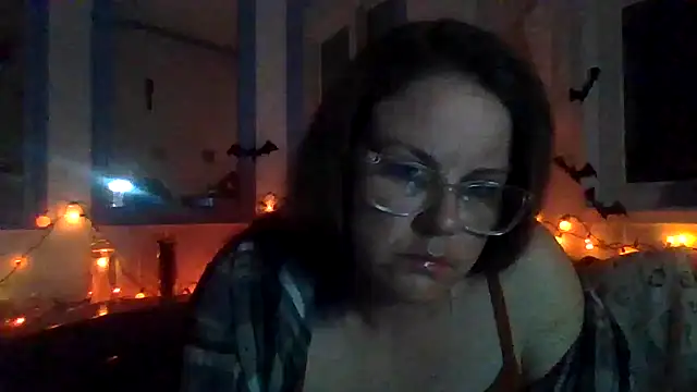 Snapshot of velvetta_ chatting on 29, 10, 2025 velvetta online show from 29, 10, 2025