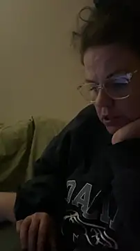 Snapshot of velvetta_ chatting on 4, 11, 2025 velvetta online show from 4, 11, 2025