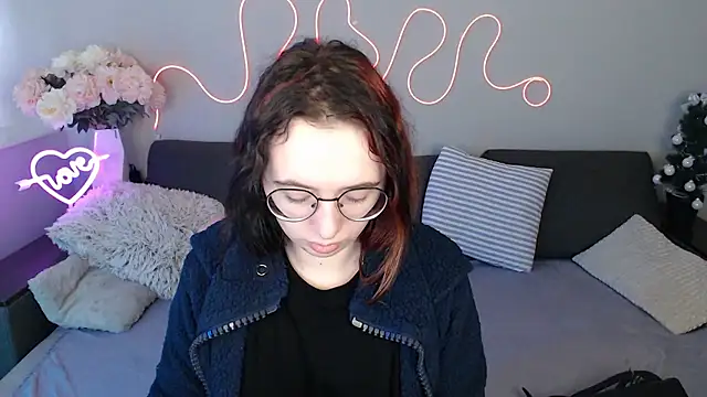 Mini Diva online show from 10, 1, 2026