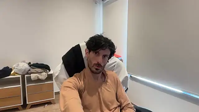 nicolaaaaas online show from 28, 10, 2025