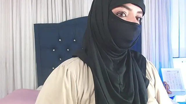 Snapshot of Uzra_hayed chatting on 31, 1, 2025 Uzra hayed online show from 31, 1, 2025