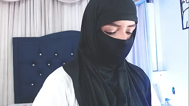 Snapshot of Uzra_hayed chatting on 11, 2, 2025 Uzra hayed online show from 11, 2, 2025