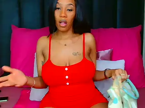 Snapshot of Kiaralane_xx chatting on 19, 9, 2025 Kiaralane xx online show from 19, 9, 2025
