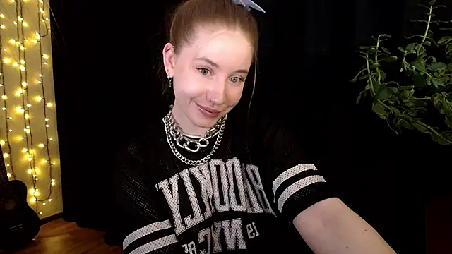 SindiWatsoon online show from 12, 9, 2025