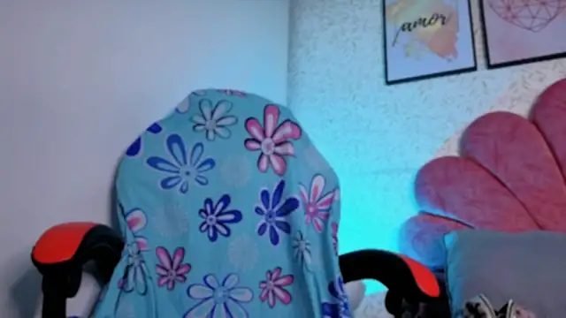 Snapshot of luly_pink chatting on 17, 6, 2026 luly pink online show from 17, 6, 2026