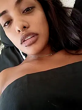 Snapshot of VictoireFeller chatting on 13, 9, 2025 VictoireFeller online show from 13, 9, 2025