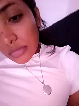 Snapshot of VictoireFeller chatting on 22, 10, 2025 VictoireFeller online show from 22, 10, 2025