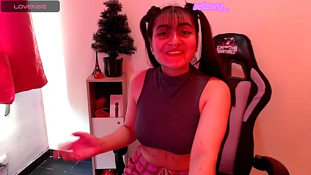 Snapshot of setzuna_ chatting on 8, 12, 2024 setzuna online show from 8, 12, 2024