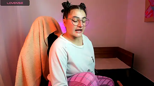 Snapshot of setzuna_ chatting on 18, 2, 2026 setzuna online show from 18, 2, 2026