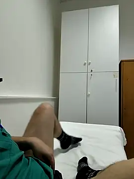 Snapshot of onbifeet chatting on 5, 3, 2025 onbifeet online show from 5, 3, 2025