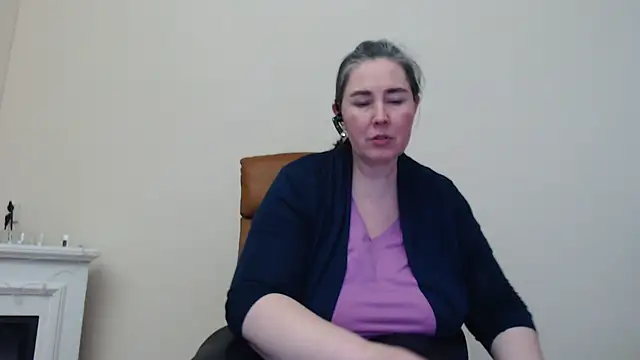 MilfGina online show from 18, 3, 2025