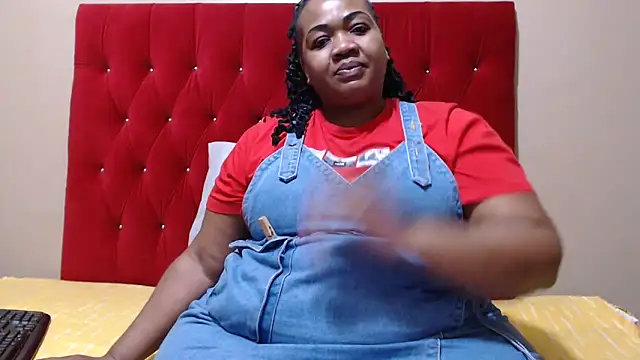Snapshot of MIGHTYASSS chatting on 9, 4, 2026 MIGHTYASSS online show from 9, 4, 2026