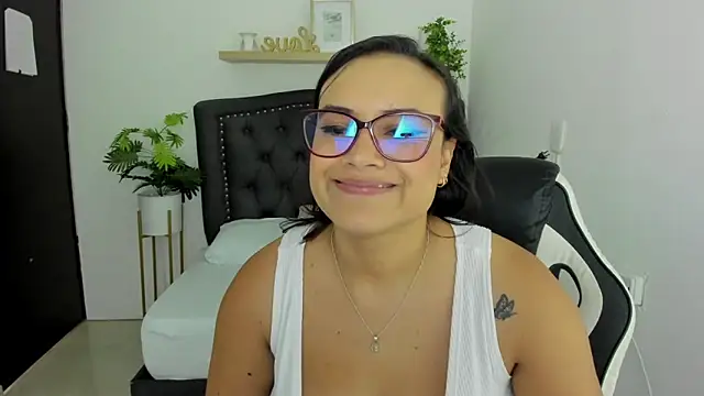 zoe danae  online show from 26, 12, 2024