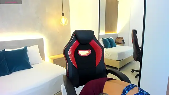 zoe danae  online show from 8, 1, 2026