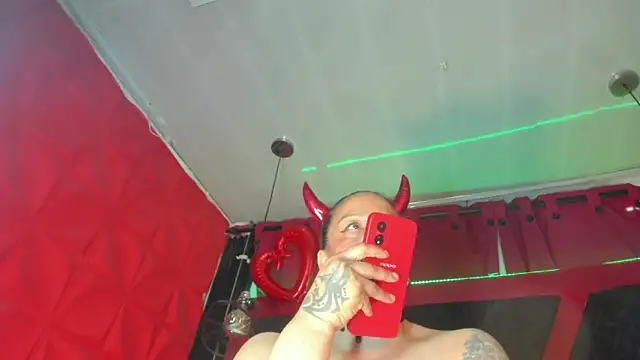 Taylor-hardcore online show from 1, 10, 2025