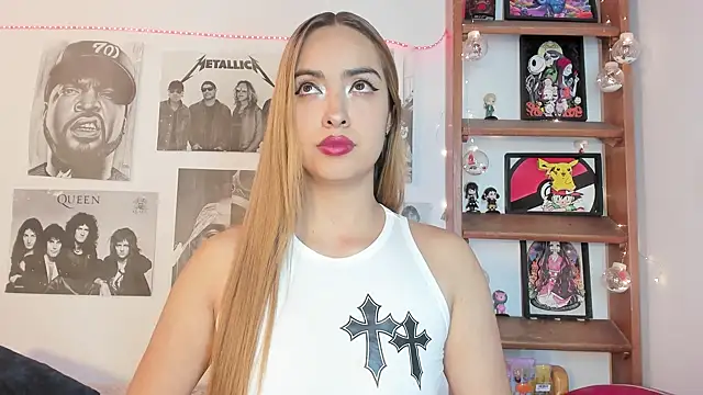 Snapshot of Meowlody chatting on 24, 11, 2025 Meowlody online show from 24, 11, 2025