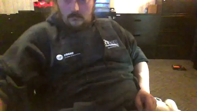 Snapshot of daddysmalldick502 chatting on 13, 3, 2026 daddysmalldick502 online show from 13, 3, 2026