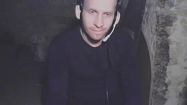 GoodSeksLove online show from 6, 3, 2025