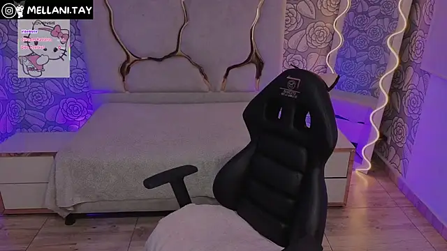 Snapshot of Mellani_tay chatting on 27, 11, 2025 Mellani tay online show from 27, 11, 2025