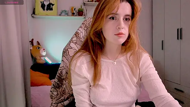 Snapshot of Lisa_sweetheels chatting on 8, 3, 2025 Lisa sweetheels online show from 8, 3, 2025