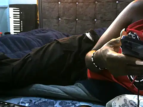 Snapshot of pointy_bloom chatting on 10, 9, 2025 pointy bloom online show from 10, 9, 2025