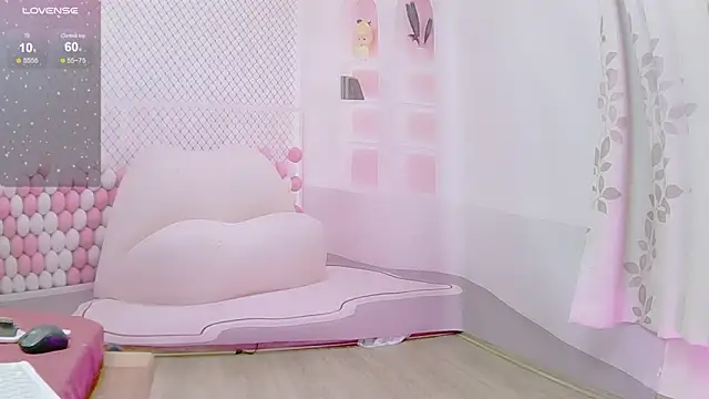 Snapshot of Sumi_y chatting on 19, 12, 2025 Sumi y online show from 19, 12, 2025