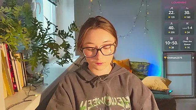 monlight  dana online show from 3, 1, 2025