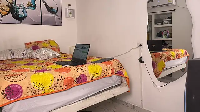 wendy alejo1712 online show from 21, 11, 2025