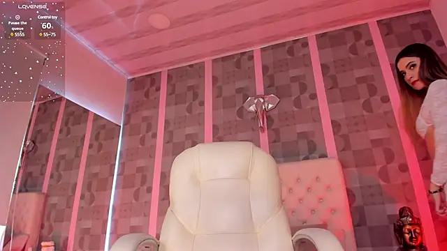 Snapshot of sweetty_paulina chatting on 8, 3, 2025 sweetty paulina online show from 8, 3, 2025