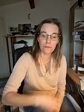 SpiceLea online show from 9, 1, 2025