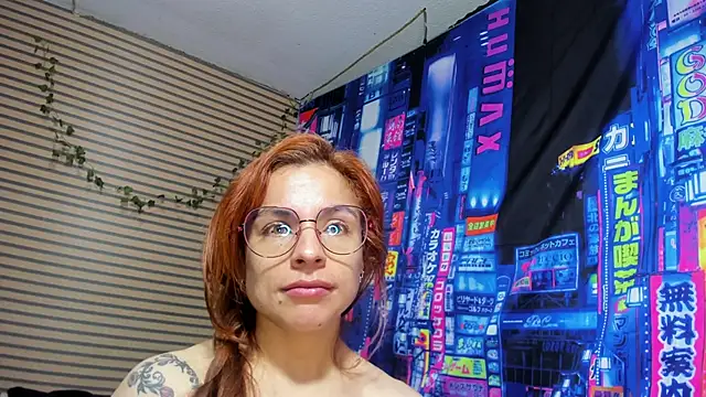 Snapshot of rosse_2504 chatting on 8, 2, 2025 rosse 2504 online show from 8, 2, 2025