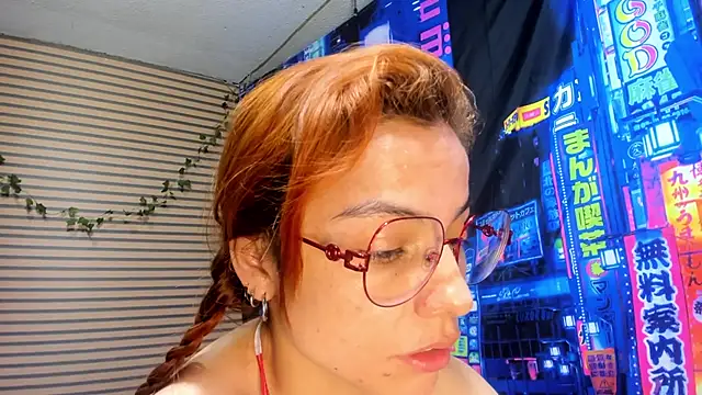 Snapshot of rosse_2504 chatting on 2, 3, 2025 rosse 2504 online show from 2, 3, 2025