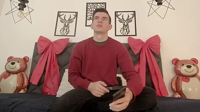 Snapshot of MikaelSlow chatting on 13, 2, 2025 MikaelSlow online show from 13, 2, 2025