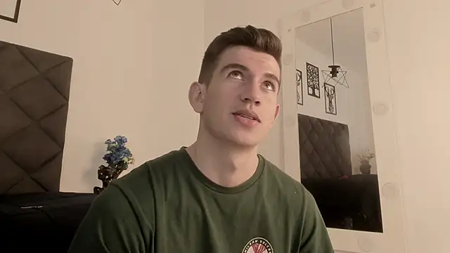 Snapshot of MikaelSlow chatting on 11, 3, 2025 MikaelSlow online show from 11, 3, 2025