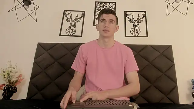 Snapshot of MikaelSlow chatting on 13, 3, 2025 MikaelSlow online show from 13, 3, 2025