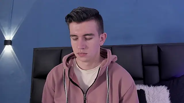 Snapshot of MikaelSlow chatting on 26, 9, 2025 MikaelSlow online show from 26, 9, 2025