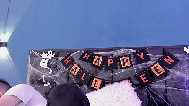 Snapshot of MikaelSlow chatting on 22, 10, 2025 MikaelSlow online show from 22, 10, 2025