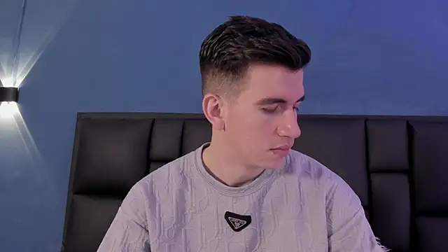 Snapshot of MikaelSlow chatting on 9, 11, 2025 MikaelSlow online show from 9, 11, 2025