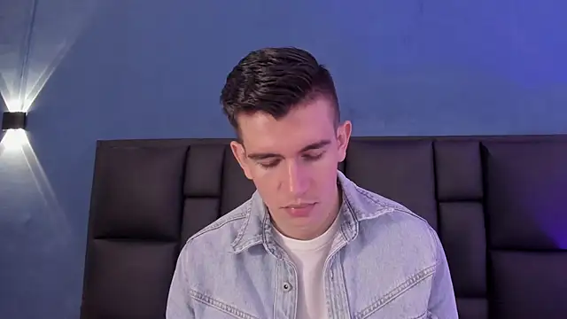 Snapshot of MikaelSlow chatting on 20, 11, 2025 MikaelSlow online show from 20, 11, 2025