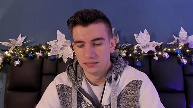 Snapshot of MikaelSlow chatting on 5, 12, 2025 MikaelSlow online show from 5, 12, 2025