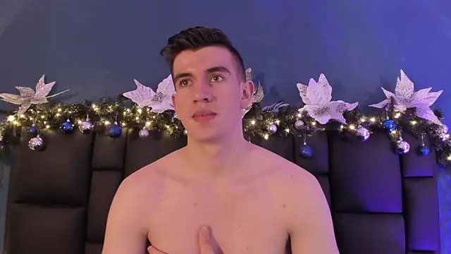 Snapshot of MikaelSlow chatting on 16, 12, 2025 MikaelSlow online show from 16, 12, 2025