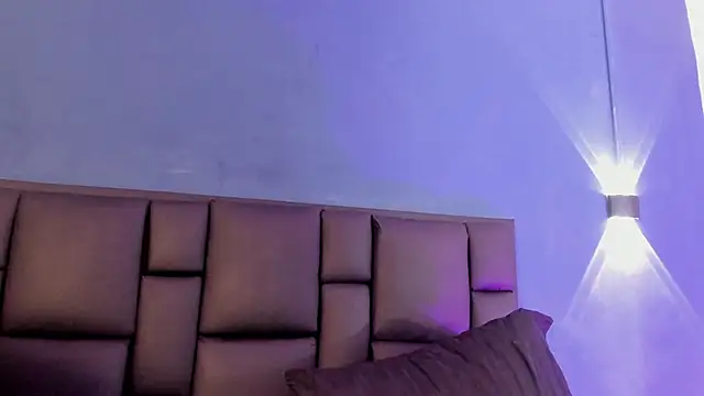 MikaelSlow online show from 10, 2, 2026