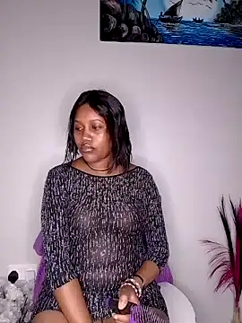 Snapshot of SquirtQueen222 chatting on 2, 12, 2024 SquirtQueen222 online show from 2, 12, 2024