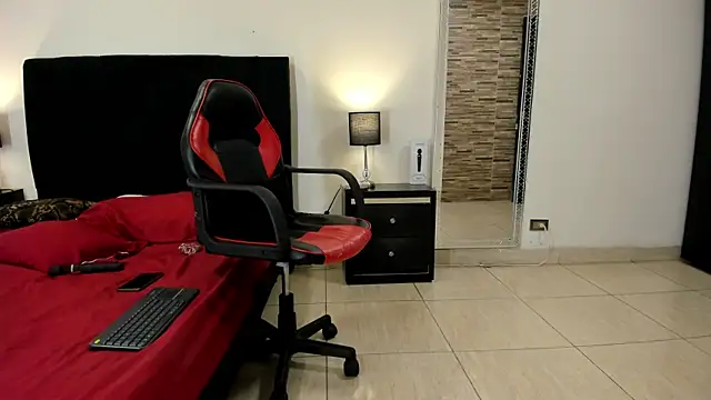 Snapshot of MarilynDavies chatting on 17, 12, 2024 MarilynDavies online show from 17, 12, 2024