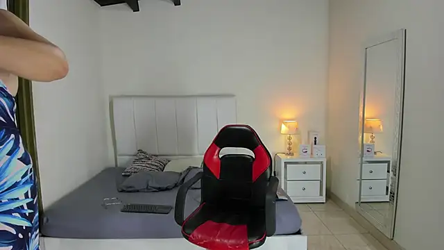 Snapshot of MarilynDavies chatting on 27, 12, 2024 MarilynDavies online show from 27, 12, 2024