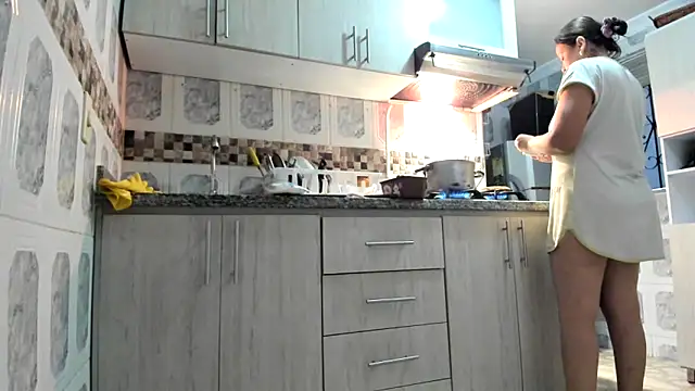 Snapshot of MarilynDavies chatting on 29, 11, 2025 MarilynDavies online show from 29, 11, 2025