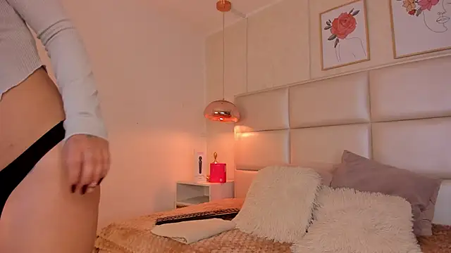 Aily Yozuko online show from 28, 11, 2025