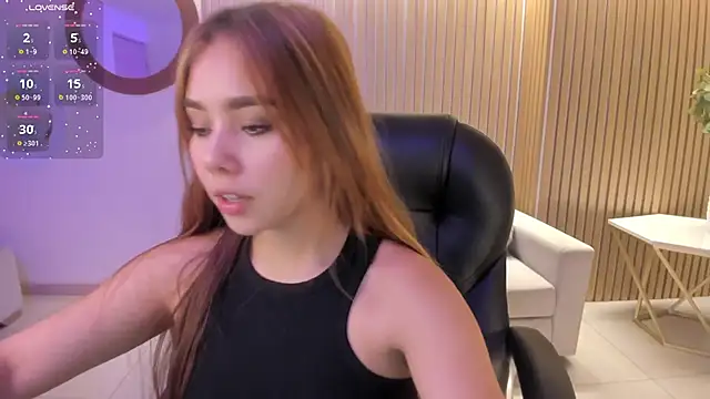 CarolineGraceX online show from 17, 12, 2024
