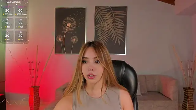 Snapshot of CarolineGraceX chatting on 1, 12, 2025 CarolineGraceX online show from 1, 12, 2025